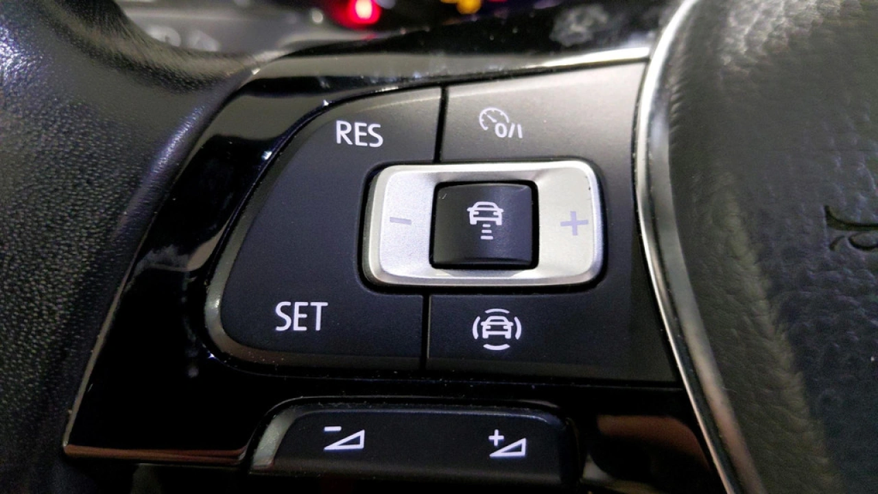 Volkswagen Tiguan Allspace 1.5 TSI Highline Business R 7p. | Trekhaak | Camera | Panoramadak | Ergo Stoel |