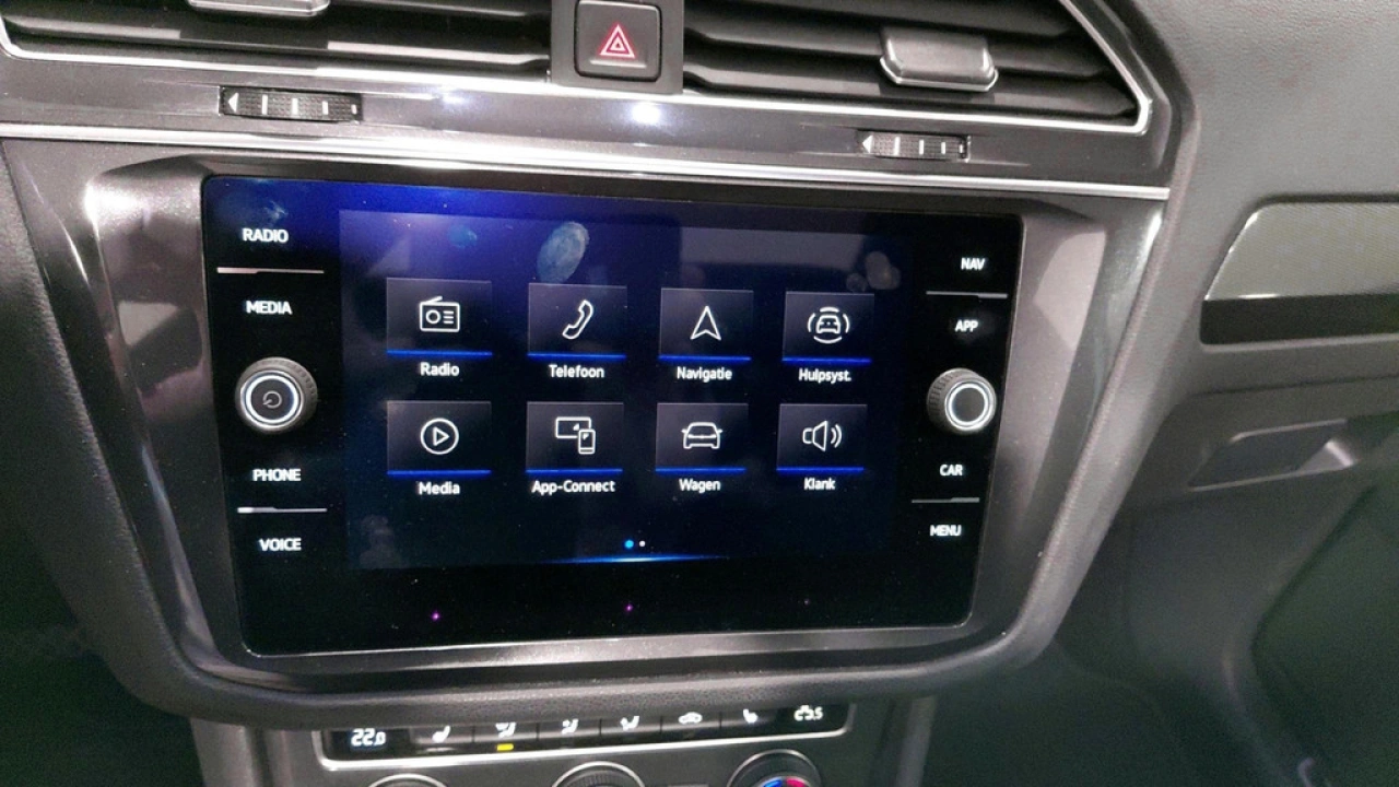 Volkswagen Tiguan Allspace 1.5 TSI Highline Business R 7p. | Trekhaak | Camera | Panoramadak | Ergo Stoel |