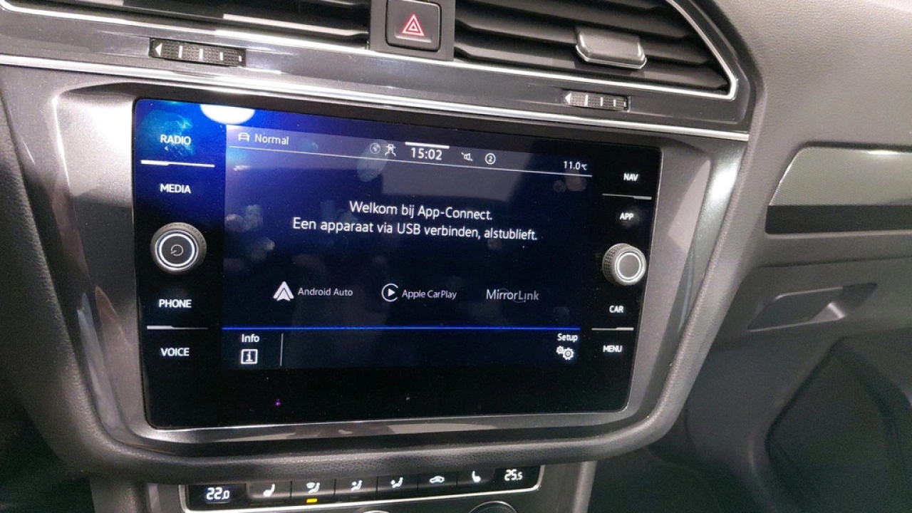 Volkswagen Tiguan Allspace 1.5 TSI Highline Business R 7p. | Trekhaak | Camera | Panoramadak | Ergo Stoel |