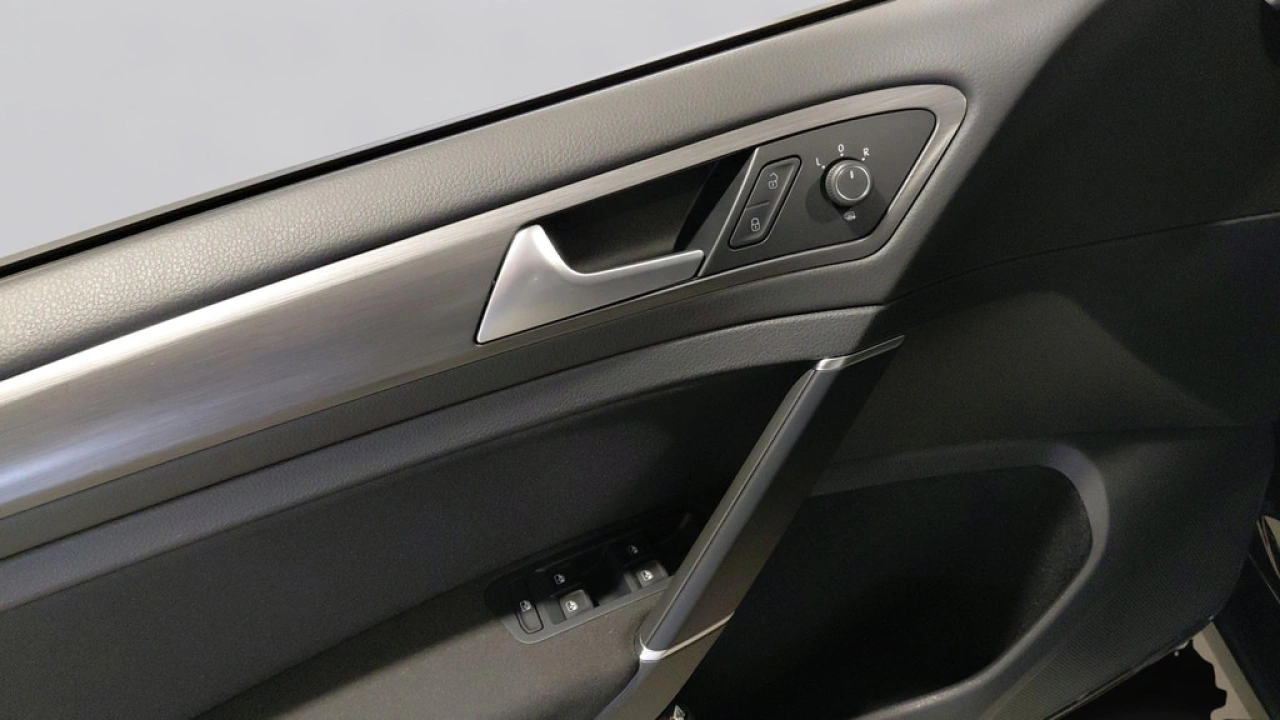 Volkswagen e-Golf E-DITION | Warmtepomp | 17