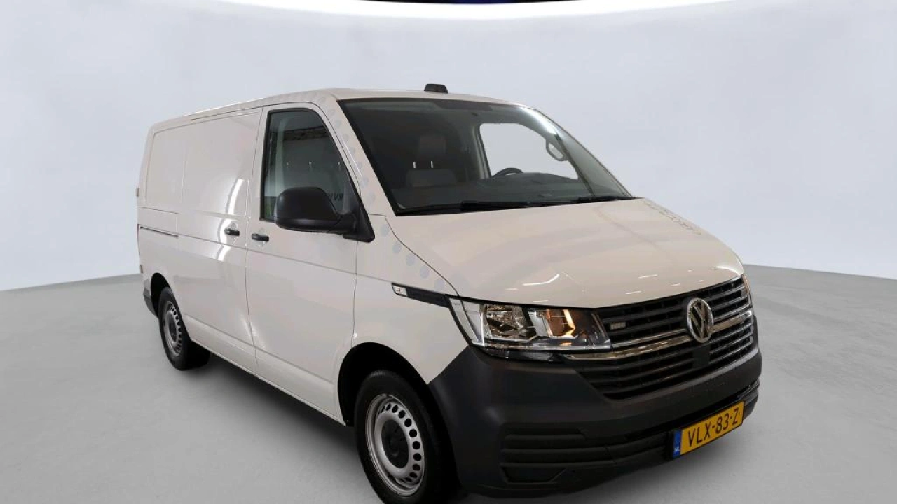 VW Bedrijfswagens Transporter L1H1 2.0 TDI 110pk 3.2T