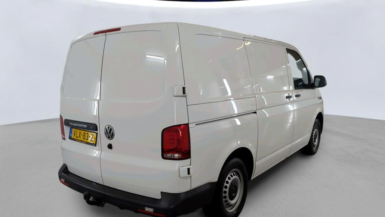 VW Bedrijfswagens Transporter L1H1 2.0 TDI 110pk 3.2T