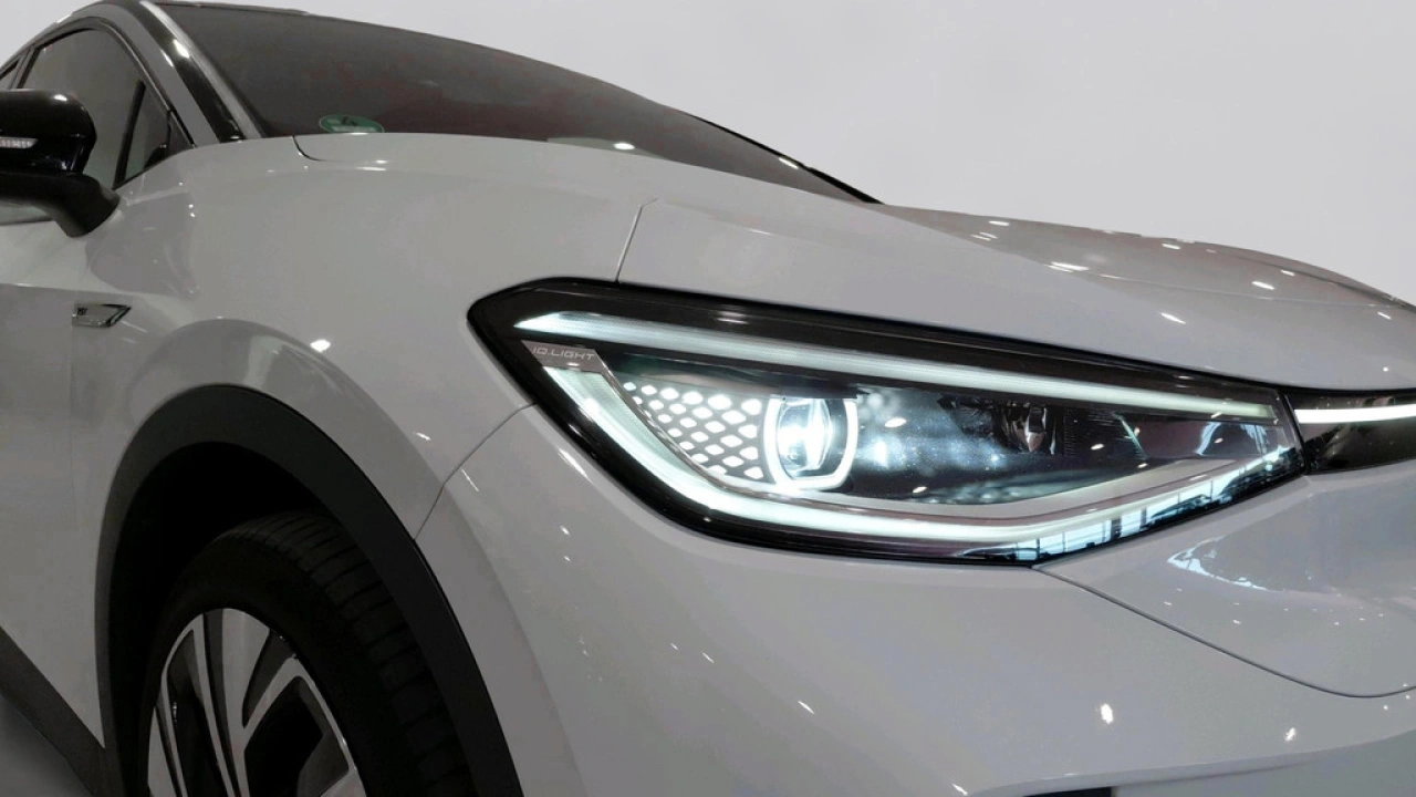 Volkswagen ID.4 First Max 77 kWh | Panoramadak | Camera | Elec. klep |