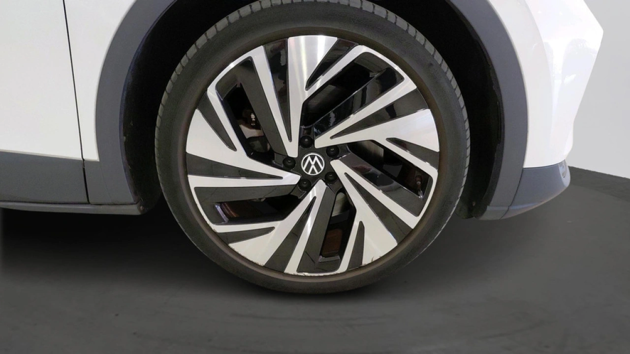 Volkswagen ID.4 First Max 77 kWh | Panoramadak | Camera | Elec. klep |