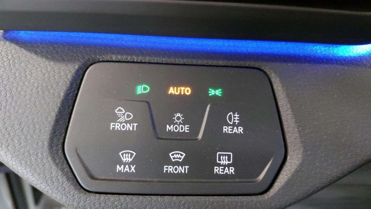 Volkswagen ID.4 First Max 77 kWh | Panoramadak | Camera | Elec. klep |