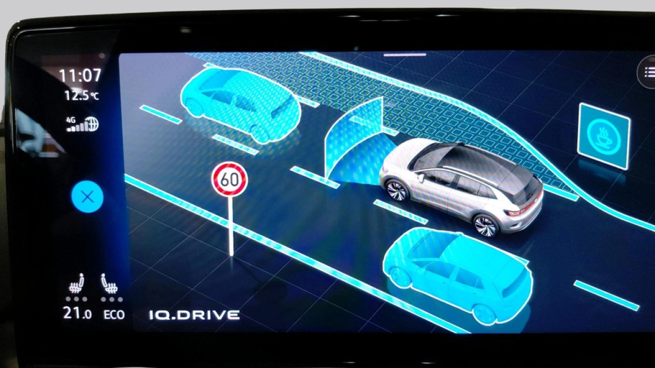 Volkswagen ID.4 First Max 77 kWh | Panoramadak | Camera | Elec. klep |