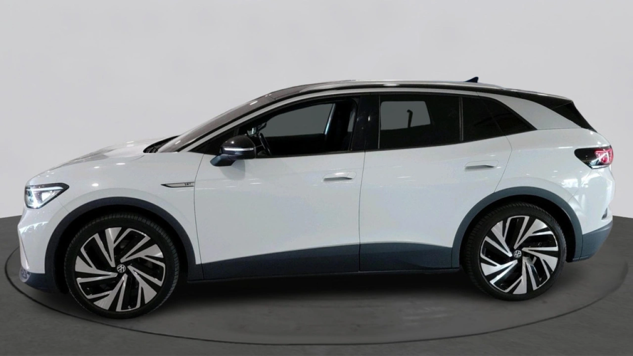 Volkswagen ID.4 First Max 77 kWh | Panoramadak | Camera | Elec. klep |