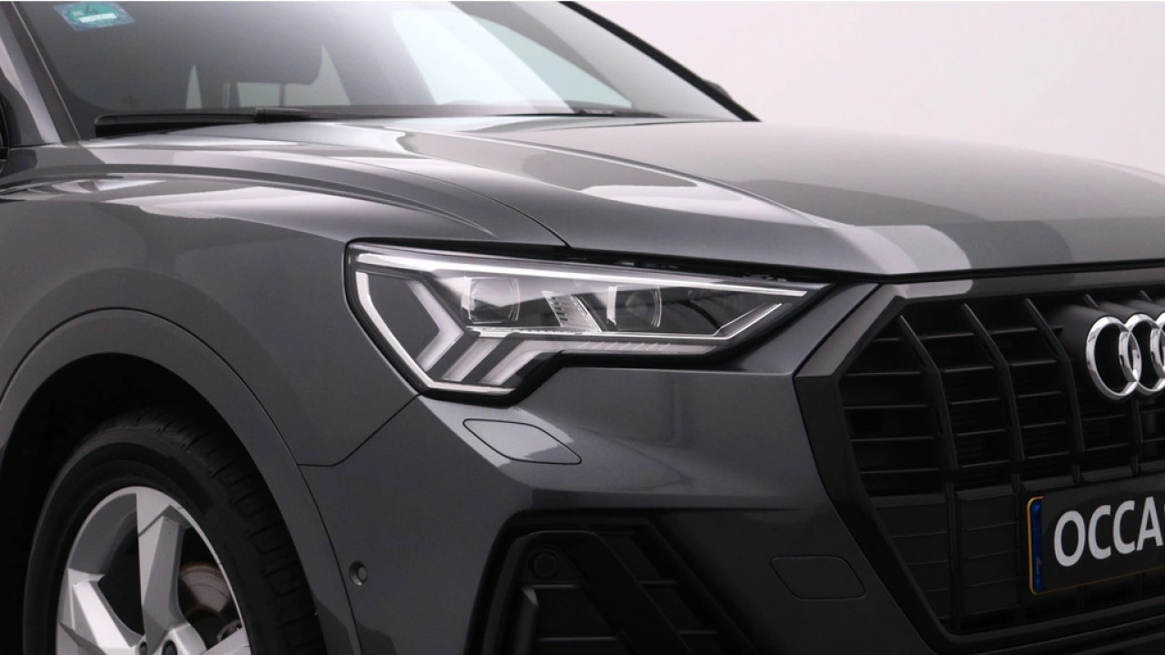 Audi Q3 35 TFSI S edition Competition | Adaptive cruise | Comfort sleutel | Stoelverwarming | 19