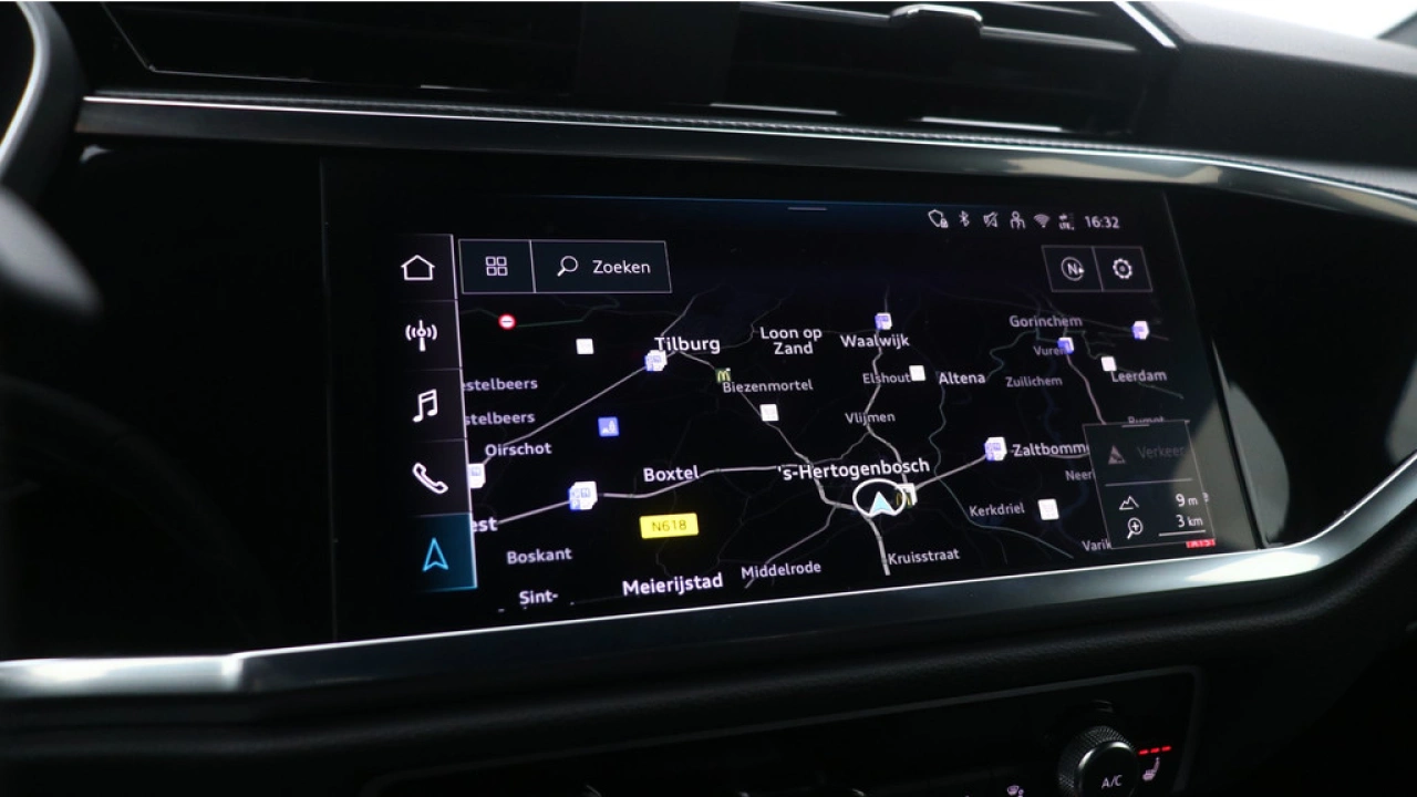 Audi Q3 35 TFSI S edition Competition | Adaptive cruise | Comfort sleutel | Stoelverwarming | 19