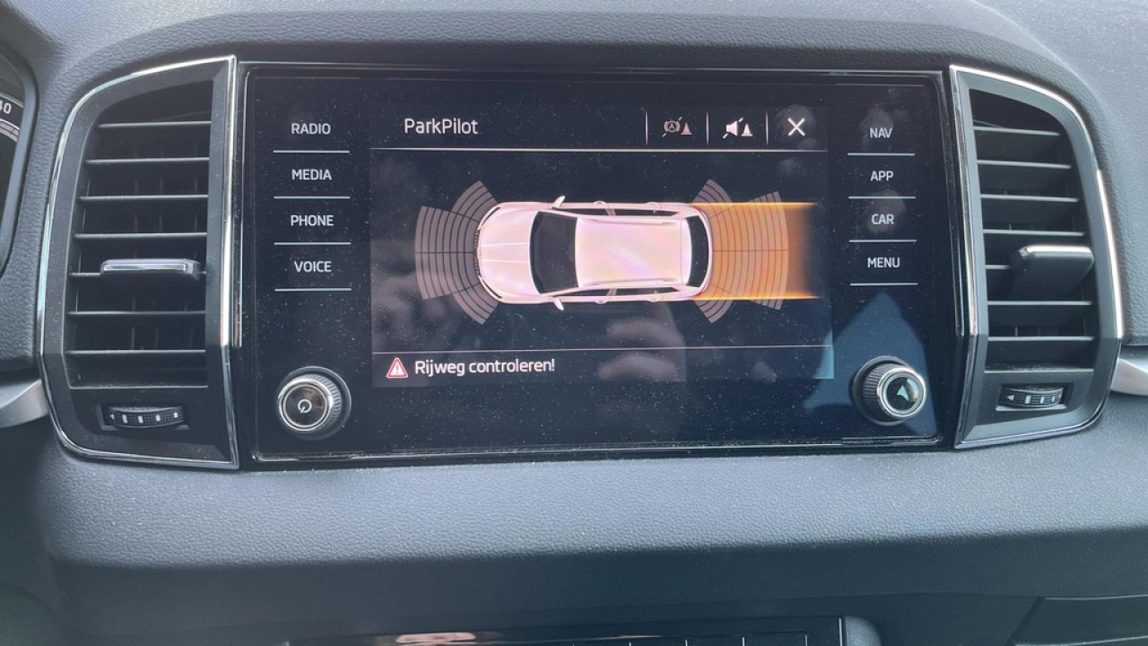 Škoda Karoq 1.5 TSI ACT Style Business