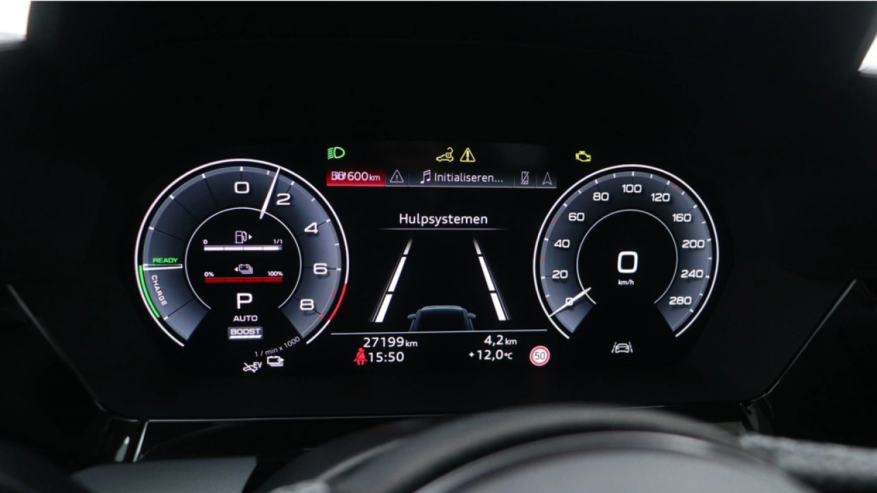 Audi A3 Sportback 40 TFSI e S edition | Panoramadak | Zwart optiek | Carplay |