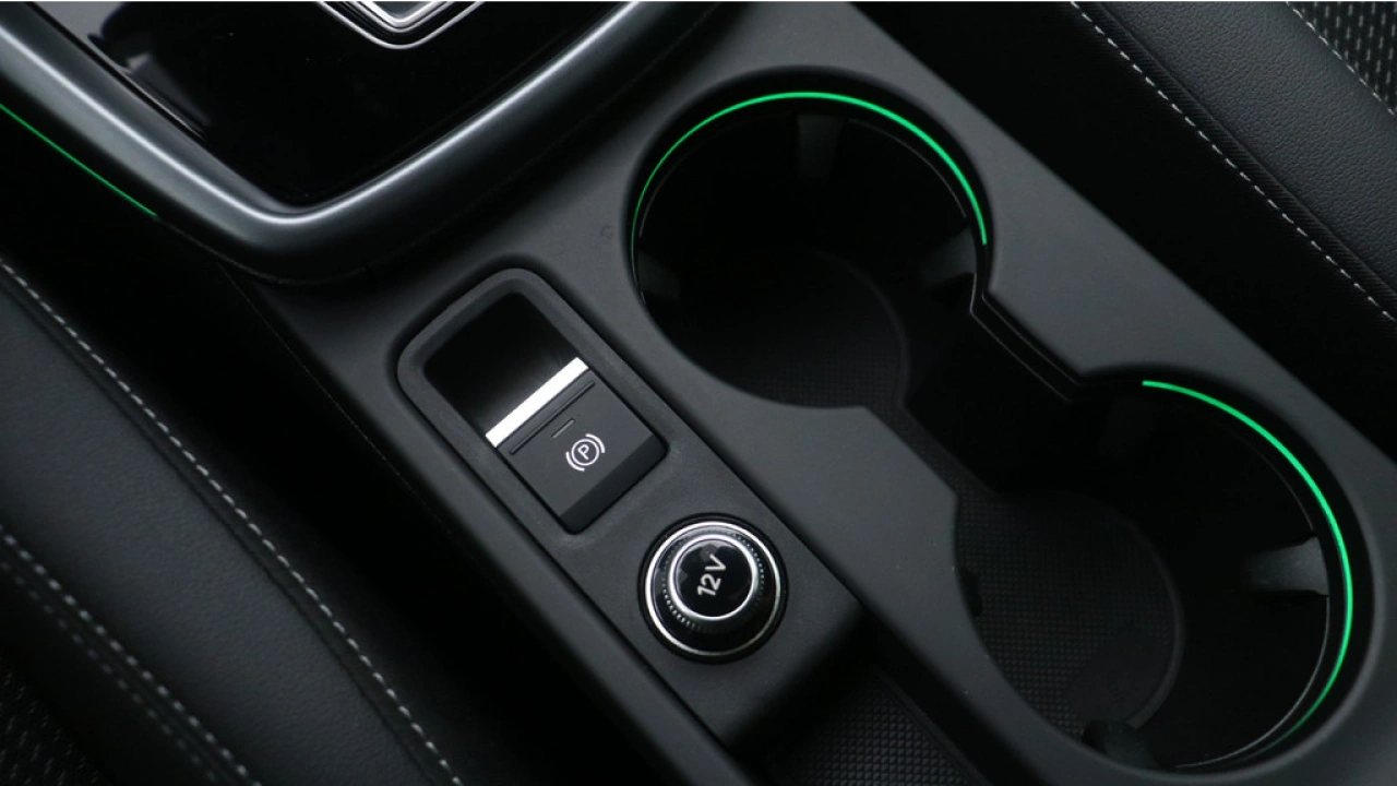 Audi A3 Sportback 40 TFSI e S edition | Panoramadak | Zwart optiek | Carplay |