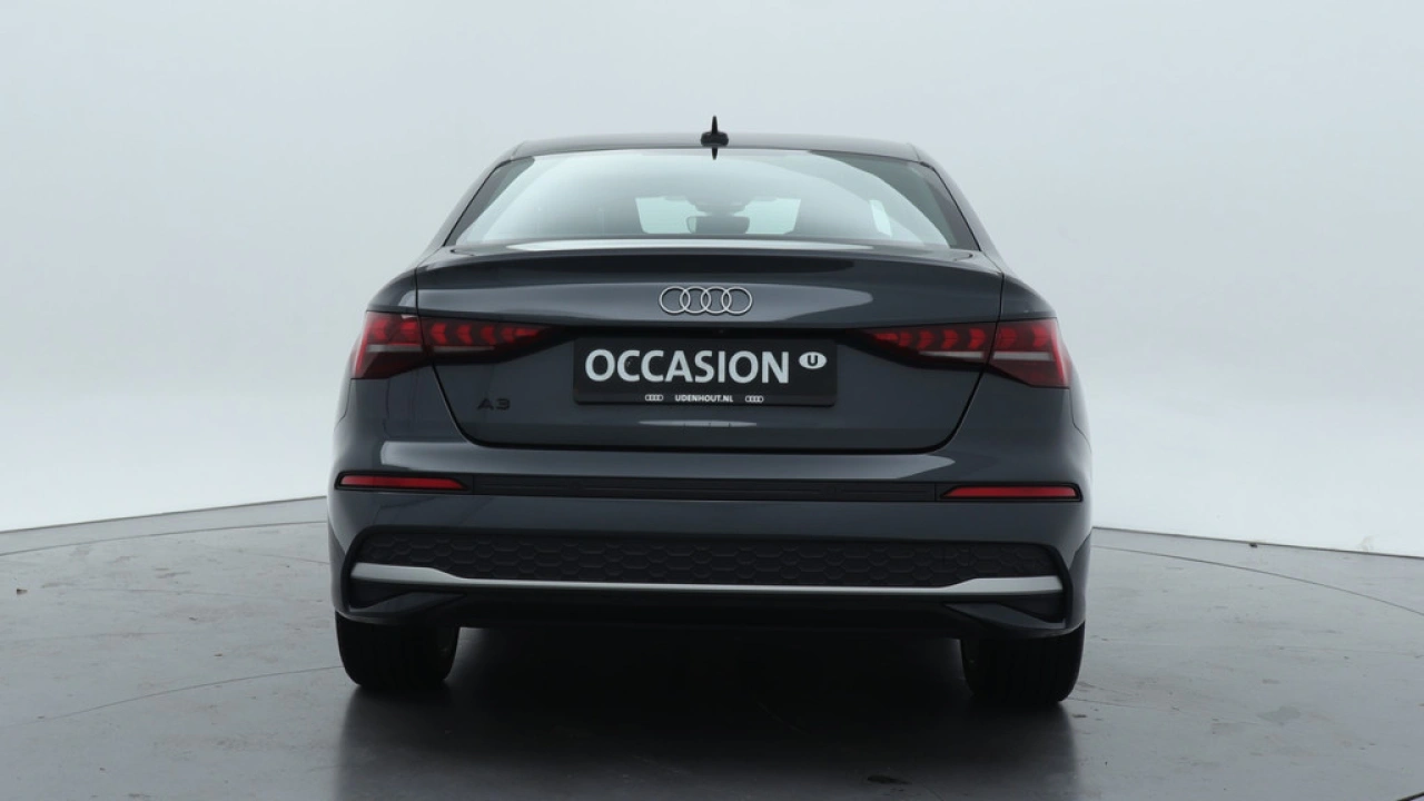 Audi A3 Limousine 30 TFSI Advanced edition | PDC | Carplay |