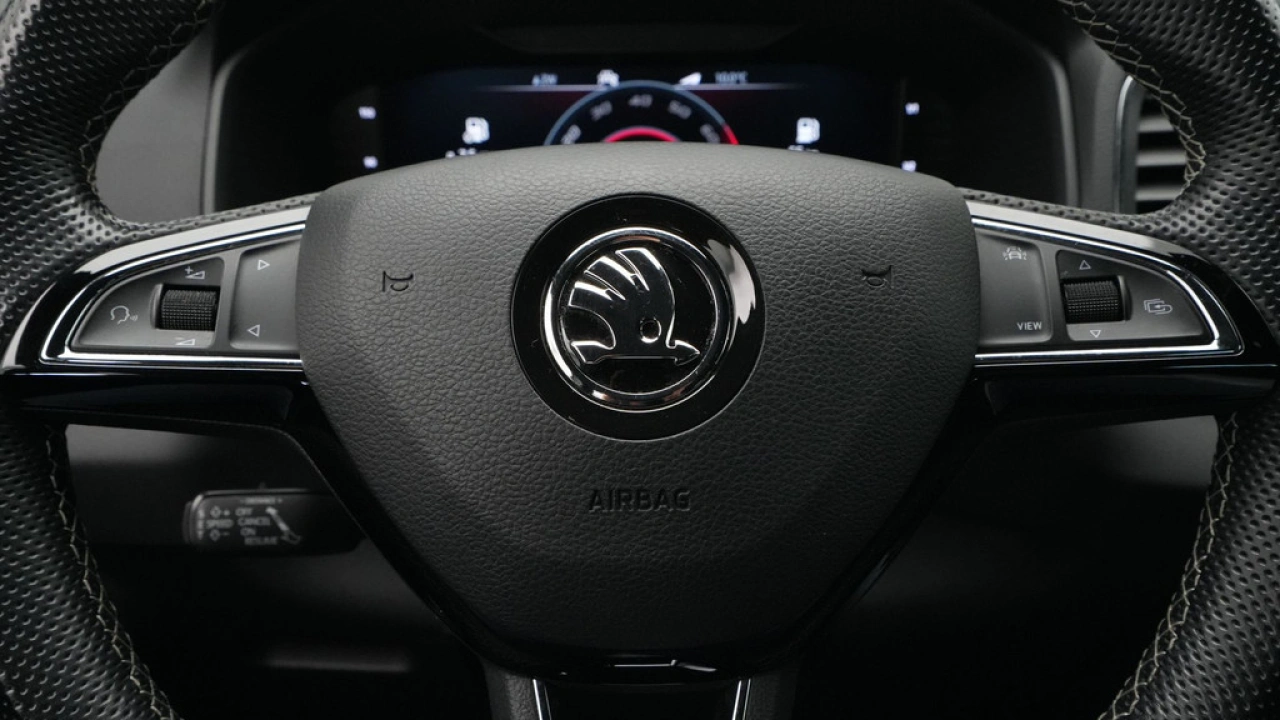 Škoda Karoq 1.5 TSI ACT 150pk DSG Sportline Business