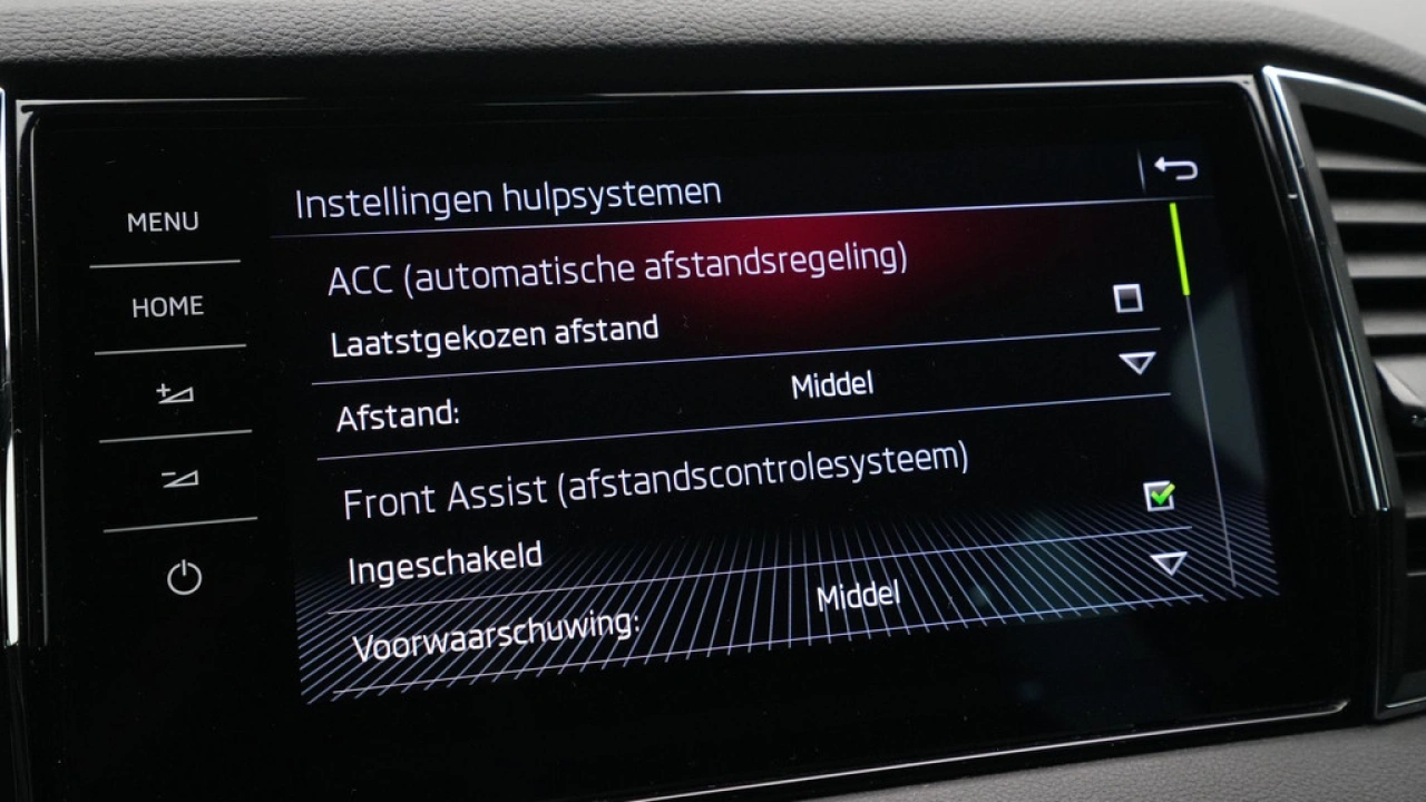 Škoda Karoq 1.5 TSI ACT 150pk DSG Sportline Business