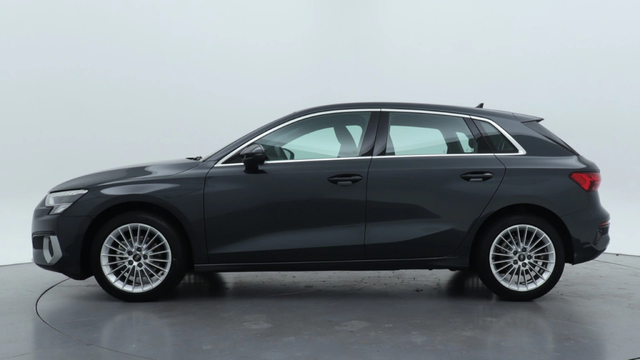 Audi A3 Sportback 30 TFSI Advanced edition | Climate control | Carplay |