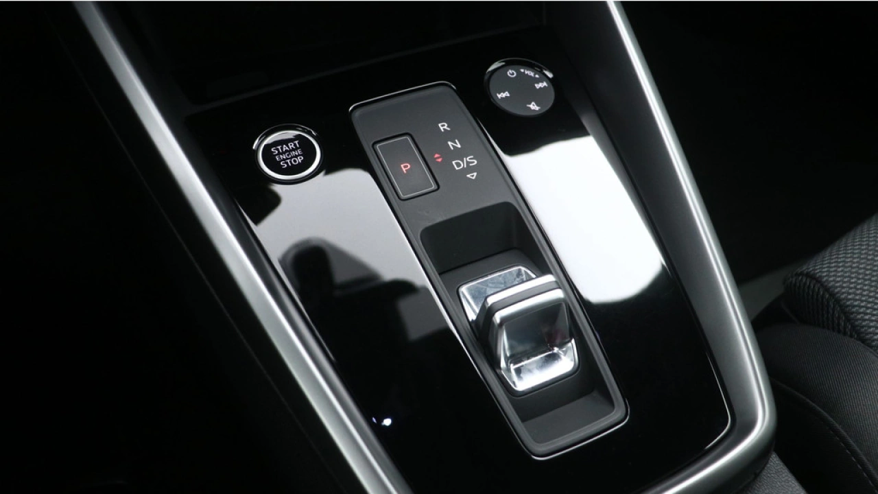 Audi A3 Sportback 30 TFSI Advanced edition | Climate control | Carplay |