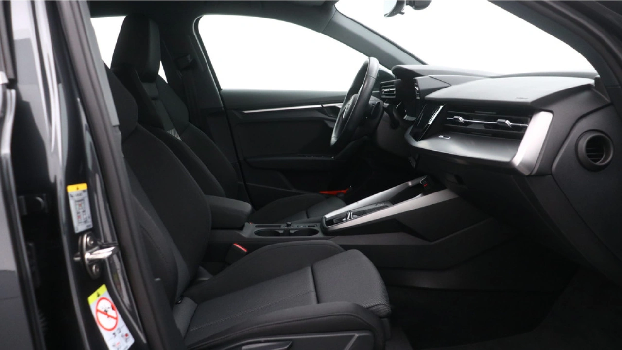 Audi A3 Sportback 30 TFSI Advanced edition | Climate control | Carplay |