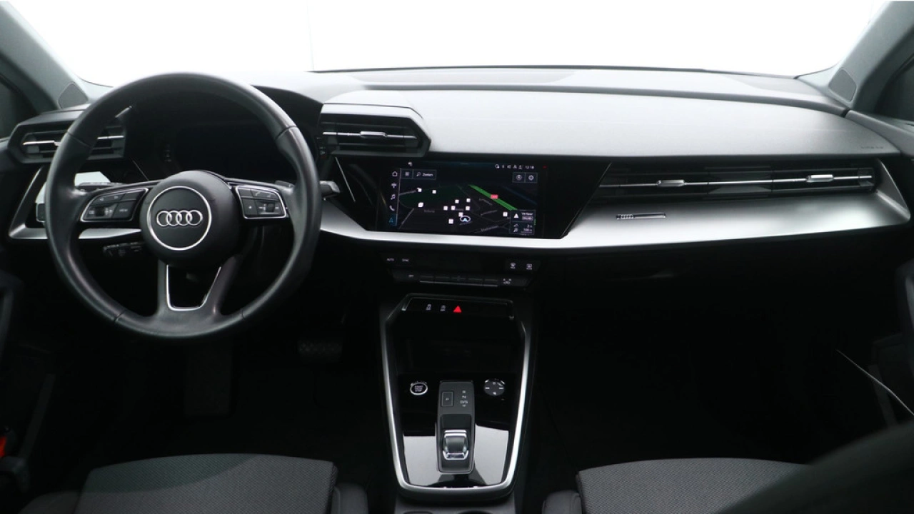 Audi A3 Sportback 30 TFSI Advanced edition | Climate control | Carplay |