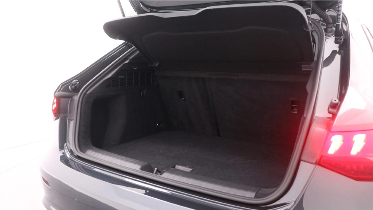 Audi A3 Sportback 30 TFSI Advanced edition | Climate control | Carplay |