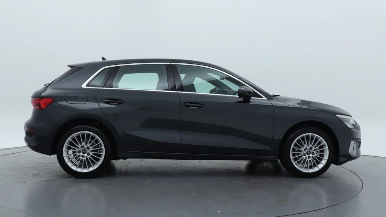 Audi A3 Sportback 30 TFSI Advanced edition | Climate control | Carplay |