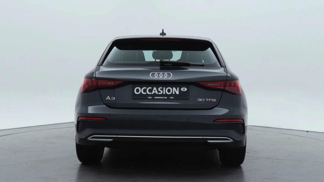 Audi A3 Sportback 30 TFSI Advanced edition | Climate control | Carplay |