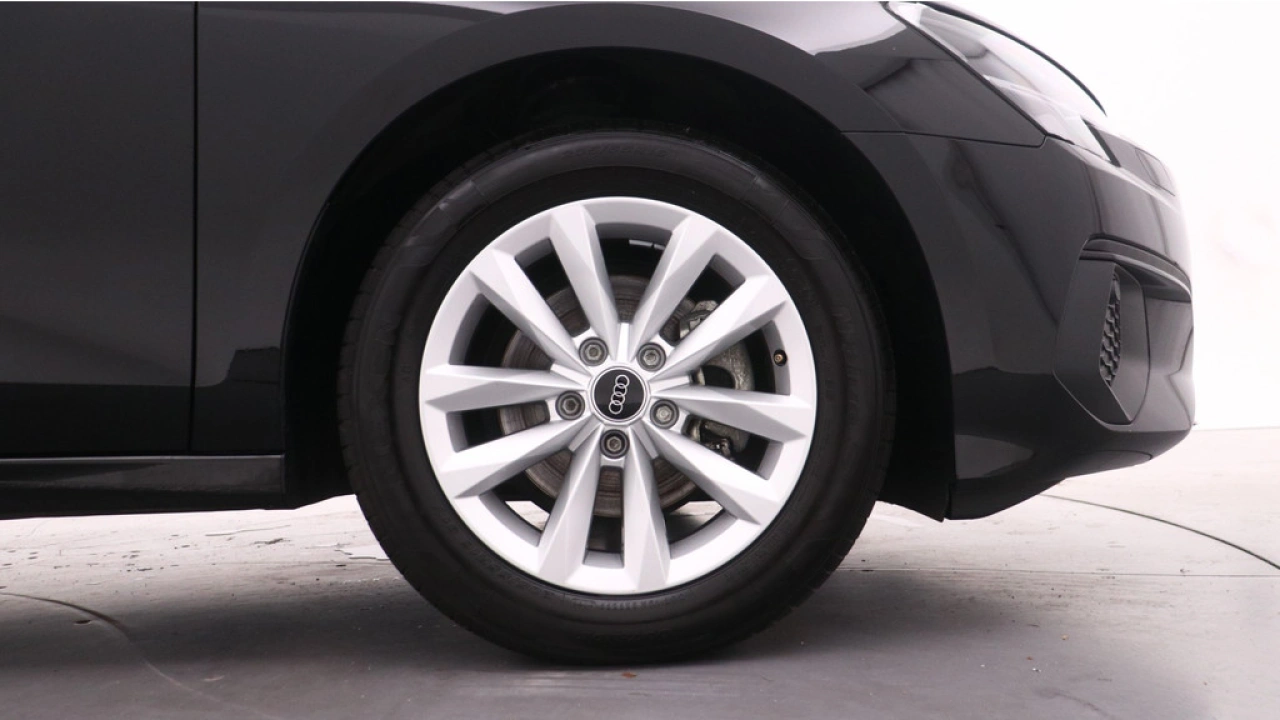 Audi A3 Limousine 30 TFSI Pro Line | Cruise control | PDC | Carplay | Climate control |