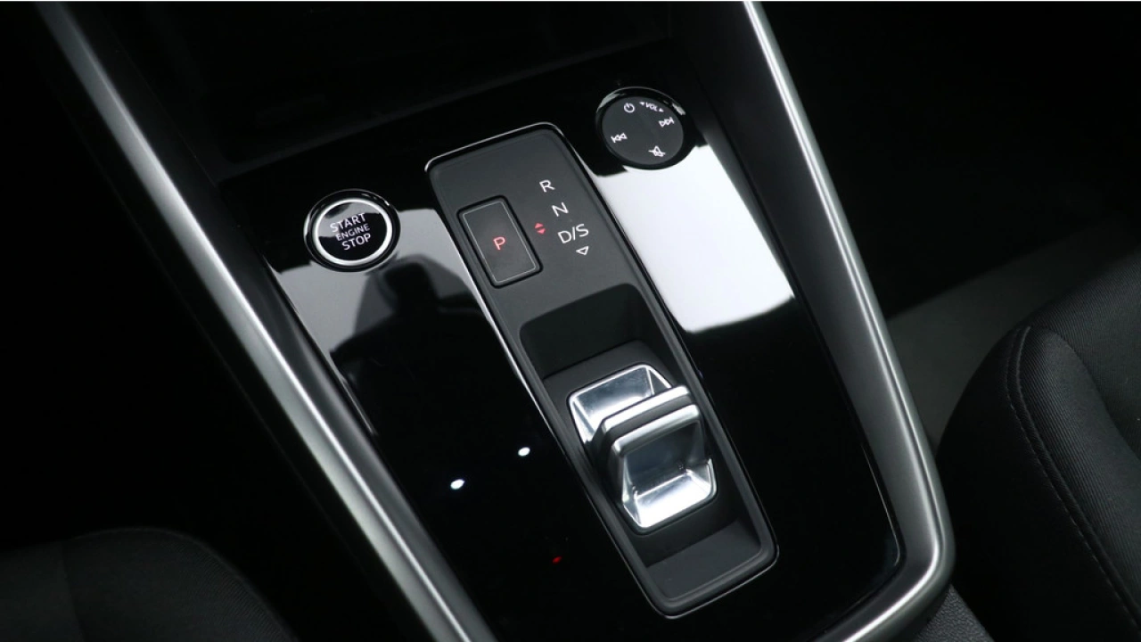 Audi A3 Limousine 30 TFSI Pro Line | Cruise control | PDC | Carplay | Climate control |