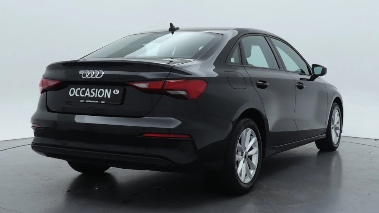 Audi A3 Limousine 30 TFSI Pro Line | Cruise control | PDC | Carplay | Climate control |