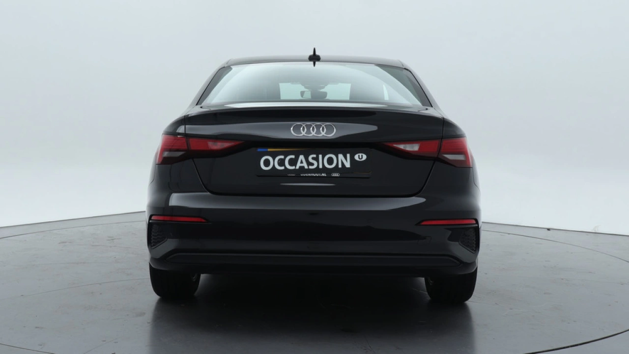 Audi A3 Limousine 30 TFSI Pro Line | Cruise control | PDC | Carplay | Climate control |