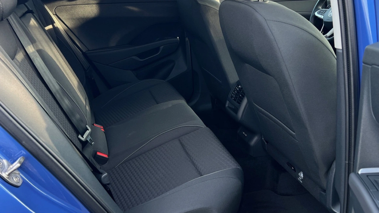 Volkswagen T-Roc 1.5 eTsi 116pk DSG Life First Edition App Connect