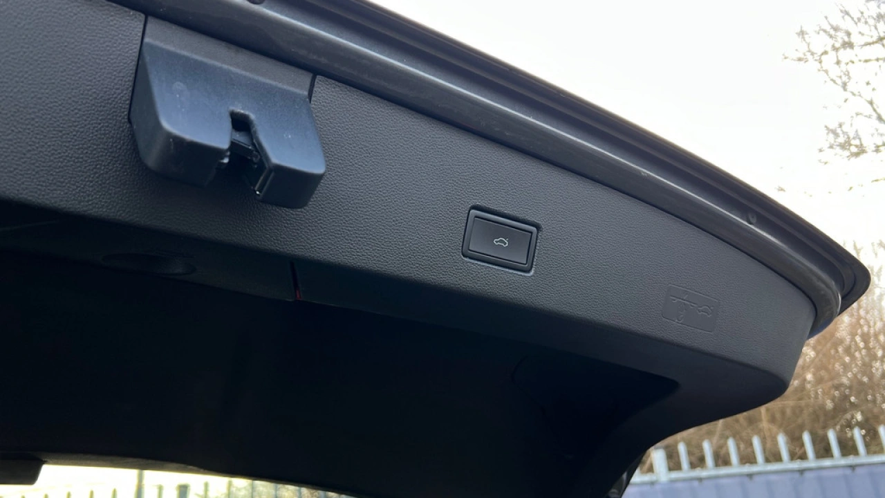 Volkswagen T-Roc 1.5 TSI 150pk DSG Sport Business R Panoramadak