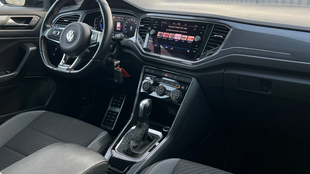 Volkswagen T-Roc 1.5 TSI 150pk DSG Sport Business R Panoramadak