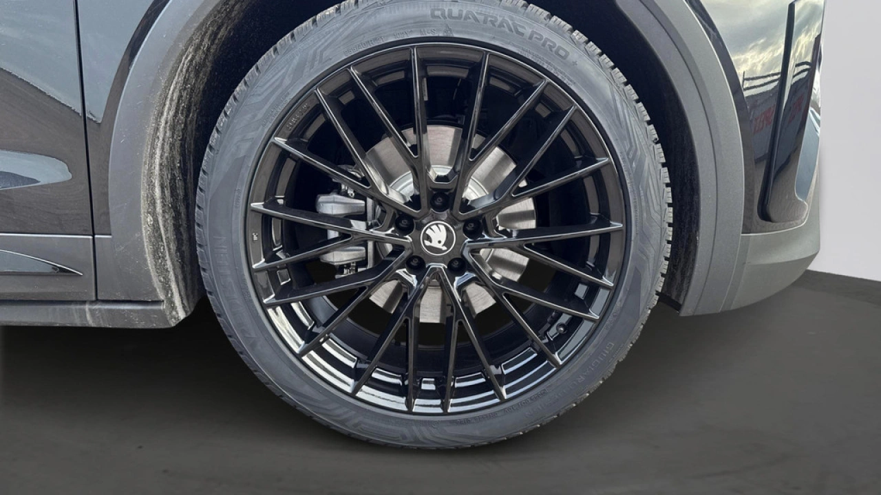 Škoda Elroq 60 Business Edition - Tour