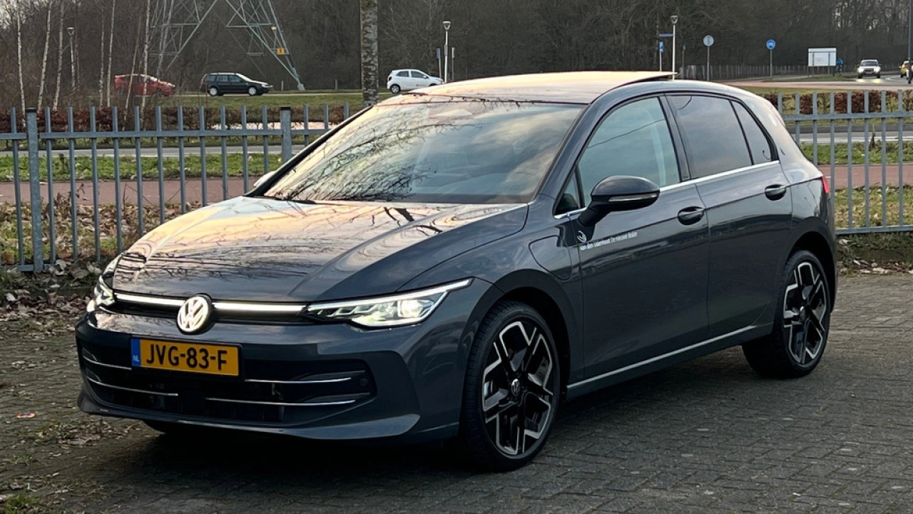 Volkswagen Golf 1.5 eHybrid 204pk DSG Style Edition Panoramadak