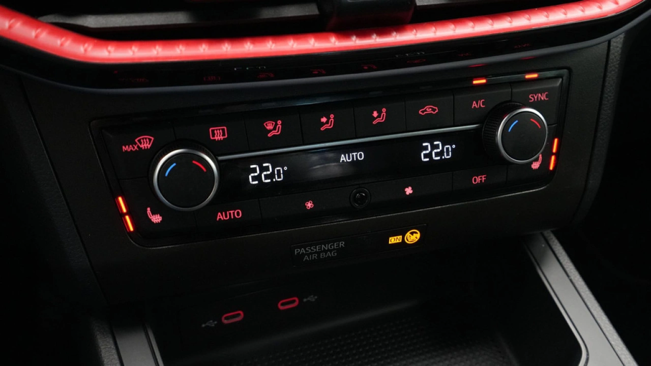 SEAT Ibiza 1.0 EcoTSI 95pk FR Business Connect