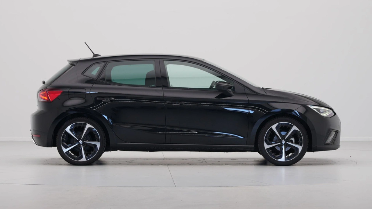 SEAT Ibiza 1.0 EcoTSI 95pk FR Business Connect