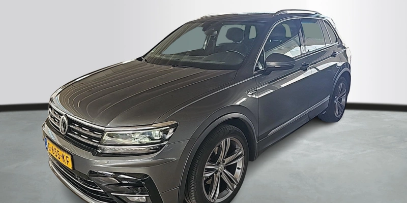 Volkswagen Tiguan 1.5 TSI ACT Highline Business R | Panorama/schuifdak | Led Plus | 1e eigenaar