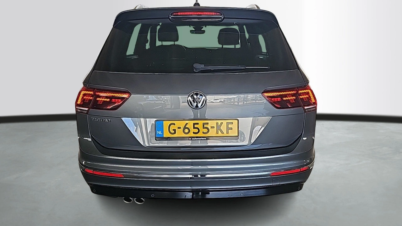 Volkswagen Tiguan 1.5 TSI ACT Highline Business R | Panorama/schuifdak | Led Plus | 1e eigenaar