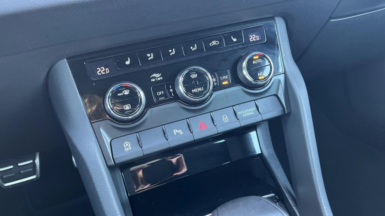 Škoda Karoq 1.5 TSI ACT Sportline Business