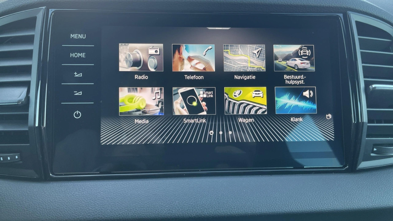 Škoda Karoq 1.5 TSI ACT Sportline Business