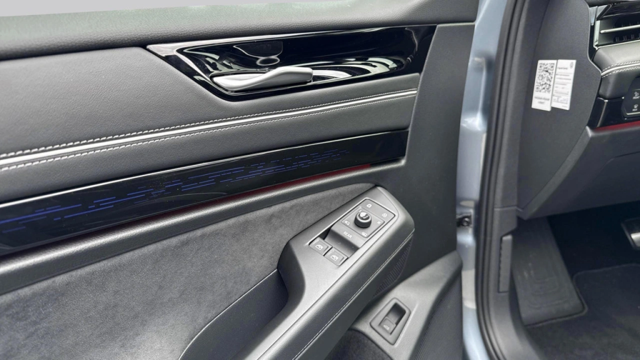 Volkswagen ID.7 Tourer Pro Limited Edition 77 kWh Trekhaak Black edition Interieur style pakket plus Exterieur pakket plus