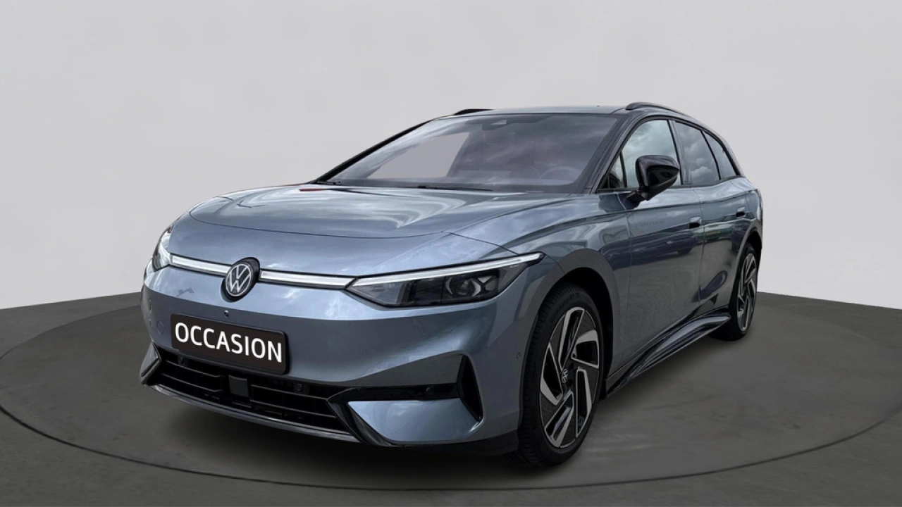 Volkswagen ID.7 Tourer Pro Limited Edition 77 kWh Trekhaak Black edition Interieur style pakket plus Exterieur pakket plus