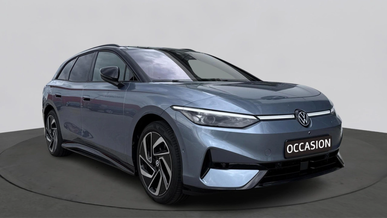 Volkswagen ID.7 Tourer Pro Limited Edition 77 kWh Trekhaak Black edition Interieur style pakket plus Exterieur pakket plus