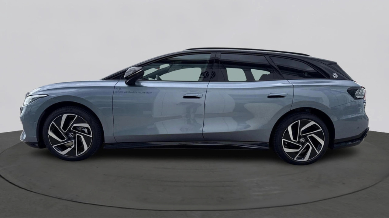 Volkswagen ID.7 Tourer Pro Limited Edition 77 kWh Trekhaak Black edition Interieur style pakket plus Exterieur pakket plus