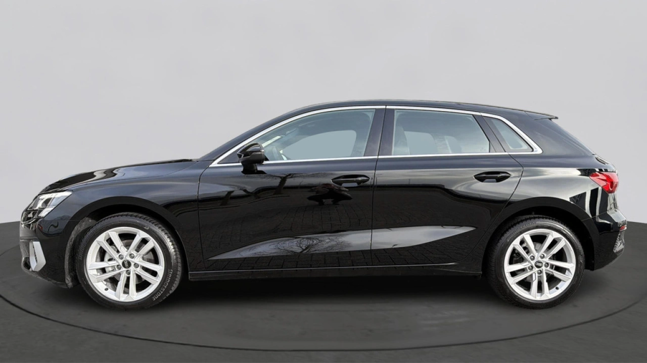 Audi A3 Sportback 30 TFSI 110pk Advanced Edition / Achteruitrijcamera