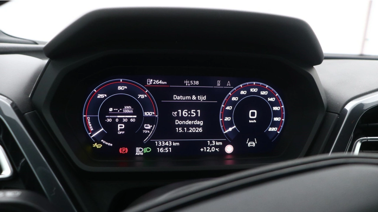 Audi Q4 e-tron 45 quattro S Edition 82 kWh| Assistentie Plus | Zwart optiek | Carplay |