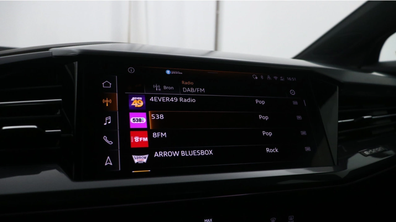 Audi Q4 e-tron 45 quattro S Edition 82 kWh| Assistentie Plus | Zwart optiek | Carplay |