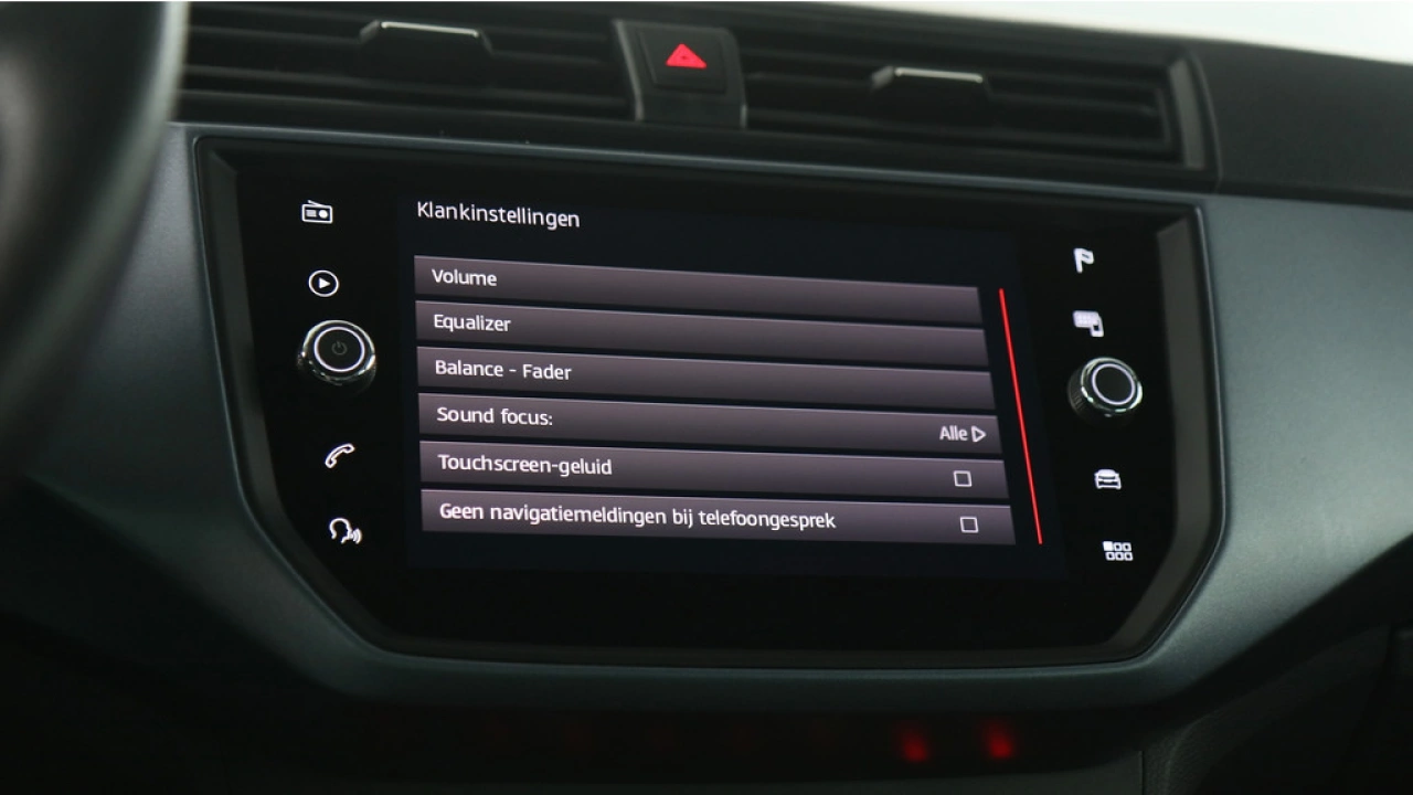 SEAT Arona 1.0 TSI 115pk Style Business Intense