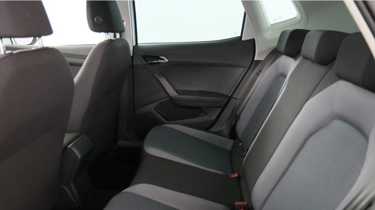 SEAT Arona 1.0 TSI 115pk Style Business Intense